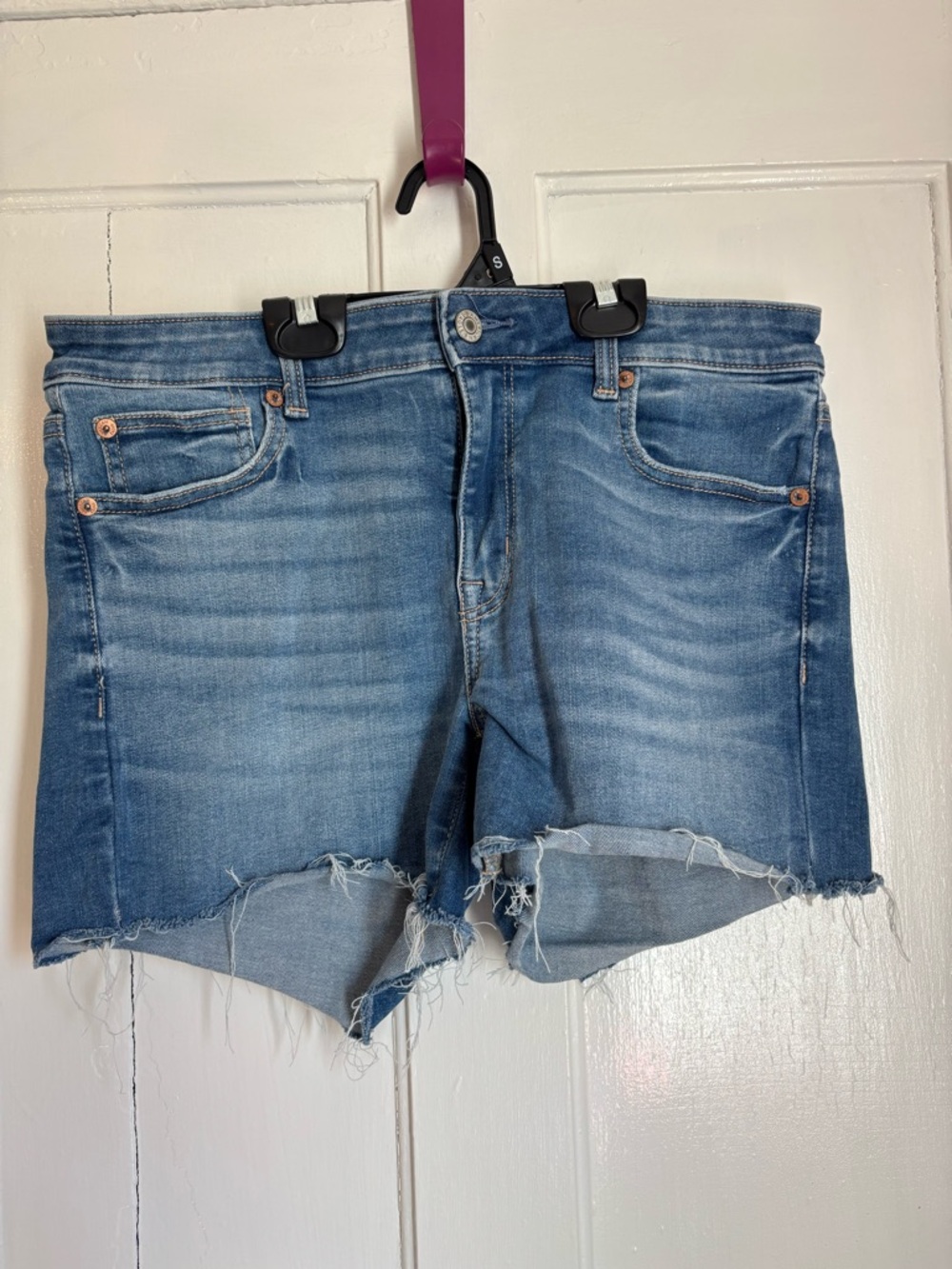AE Next Level Low rise denim midi short